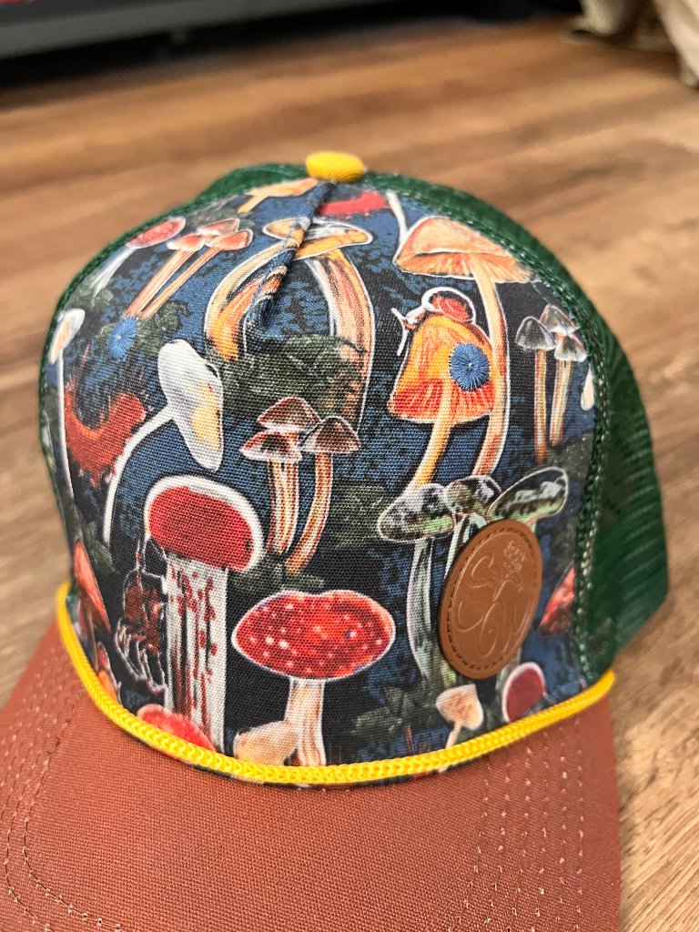 New Sipsey Wilder Mush Love Mushroom Trucker Hat Snapback — image 4 of 8